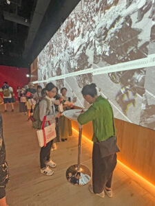 Chile celebra los 80 años del Nobel de Gabriela Mistral con una experiencia inmersiva inédita en Santiago 2 Experiencia Semana de Gabriela Mistral – 80 Años Premio Nobel