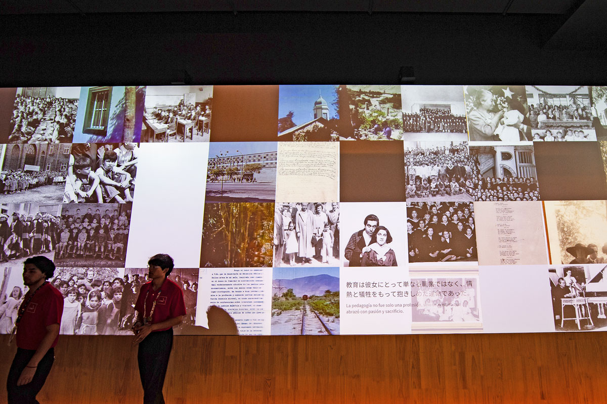 Chile celebra los 80 años del Nobel de Gabriela Mistral con una experiencia inmersiva inédita en Santiago 1 Exposición Gabriela Mistral